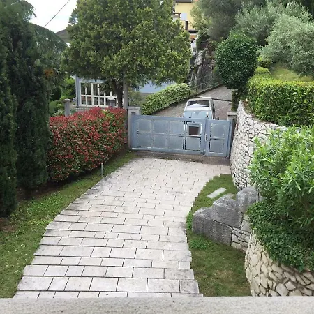 Villa Ignatius Costal Road 8guests, Sea View, Private Parking *