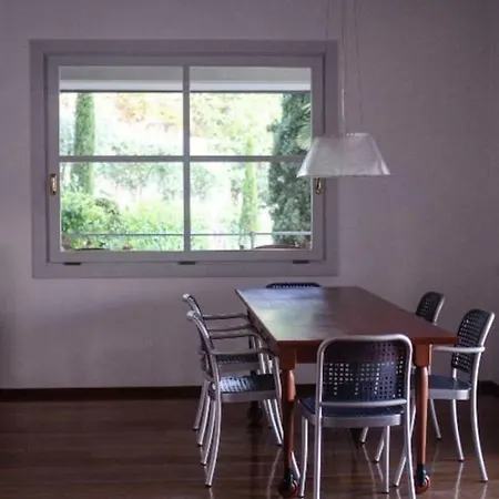 Ignatius Costal Road 8guests, Sea View, Private Parking Villa *