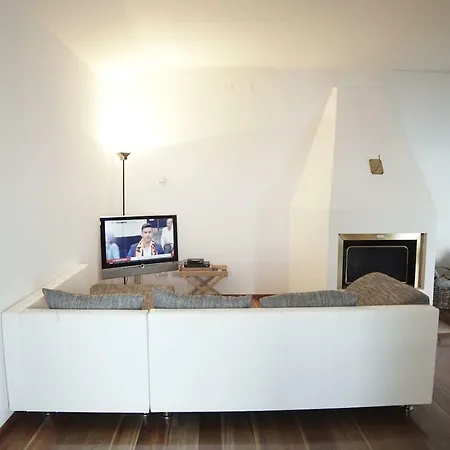 Ignatius Costal Road 8guests, Sea View, Private Parking * Trieste